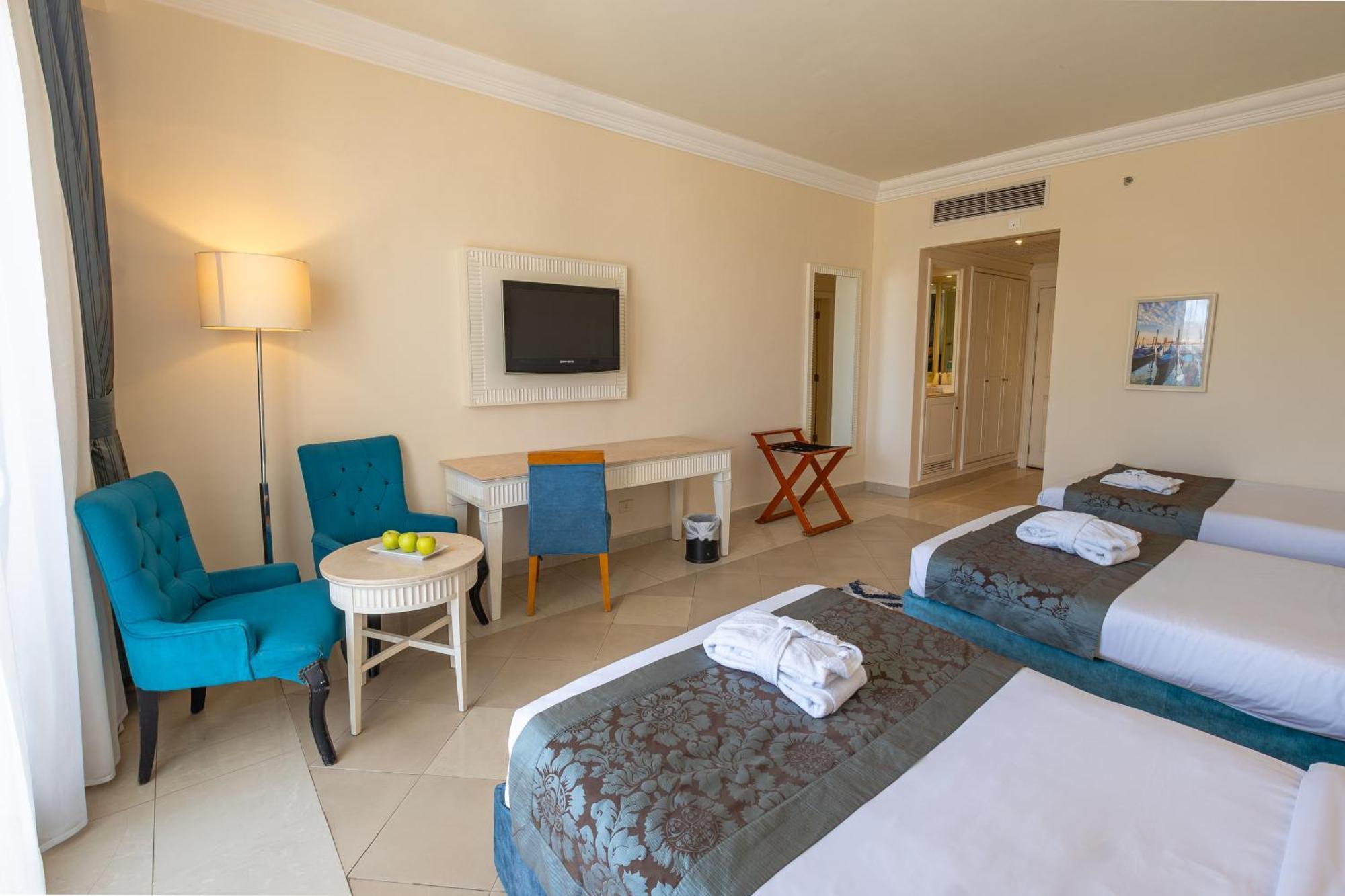 Deluxe Triple Room
